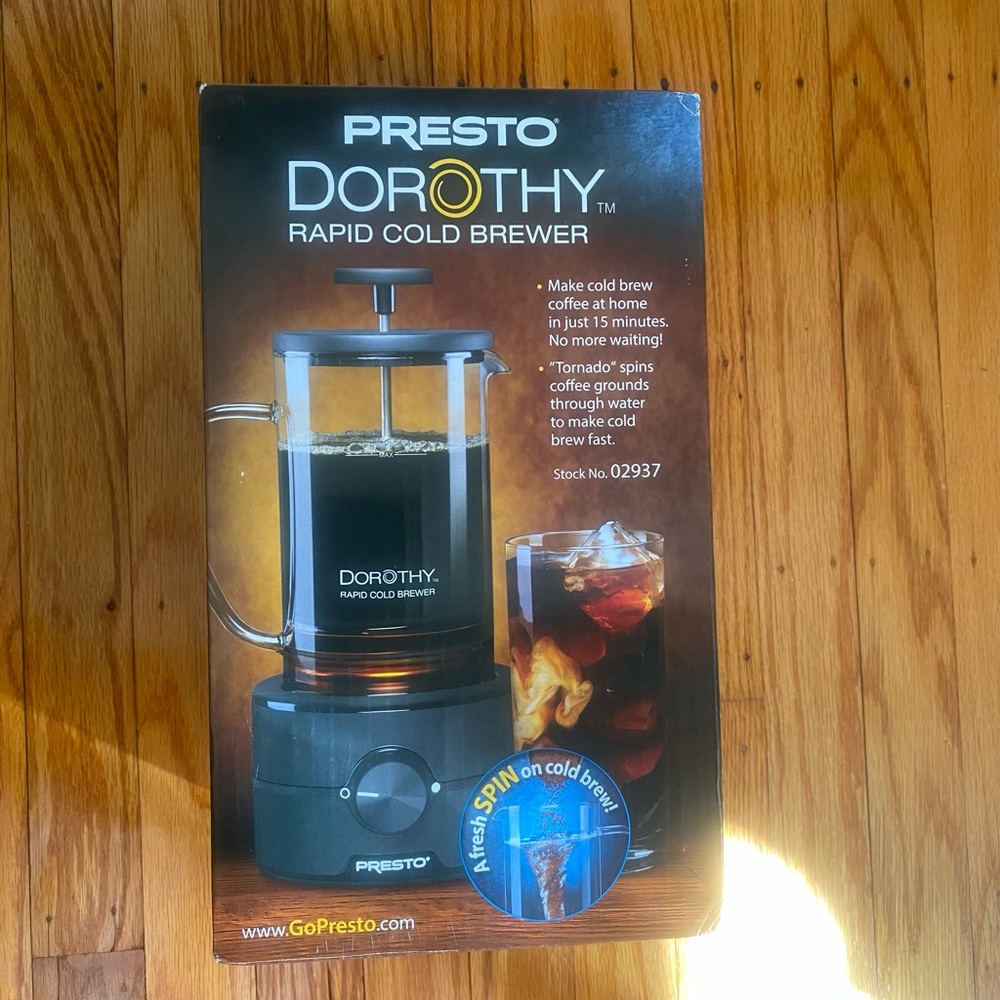 NEW in box! PRESTO Dorothy Rapid Cold Brewer